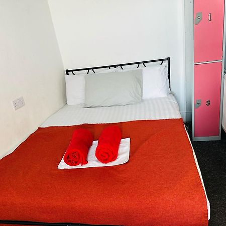 Backpackers Blackpool Hotel & Suites 外观 照片