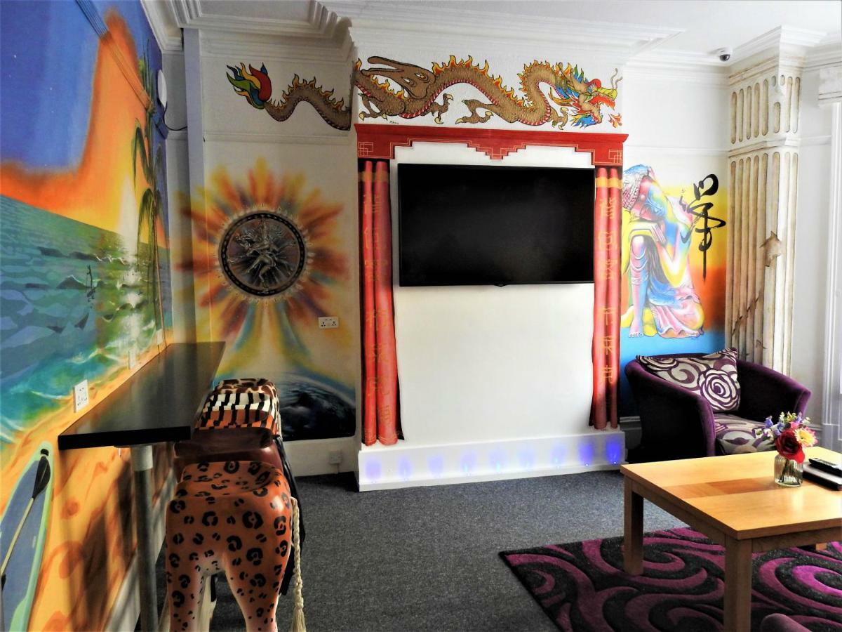 Backpackers Blackpool Hotel & Suites 外观 照片